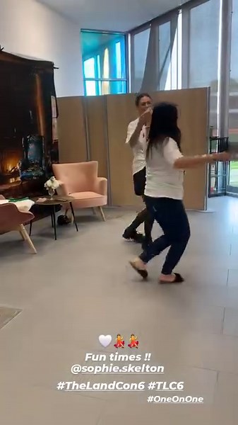 The Land Con IG Story | Outlander America