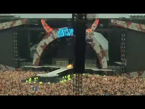 AC/DC- Bonny (Loch Lomond) Hampden Park 2015