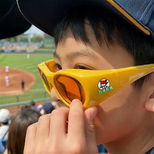 How Fit-over sunglasses work?