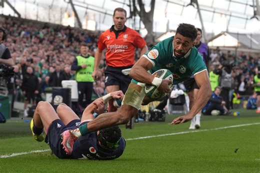 Ireland keep Six Nations title hopes alive with victory over Scotland