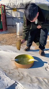 Check out the most eco-friendly refrigerator! With the help of nature, a local in north China's Inner Mongolia made himself a natural refrigerator step by step. | VideoChina