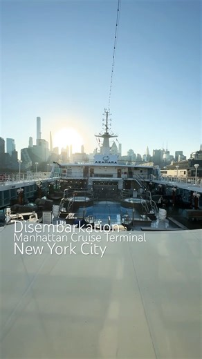 Disembarkation at the Manhattan Cruise Terminal - New York City #cruiseship #newyorkcity #manhattan