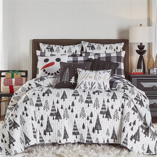 Levtex Home - Northern Star Quilt Set - King/Cal King Quilt   Two King Pillow Shams - Christmas Tree - Black and White - Quilt Size (106x92in.) and Pillow Sham Size (36x20in. ) - Reversible