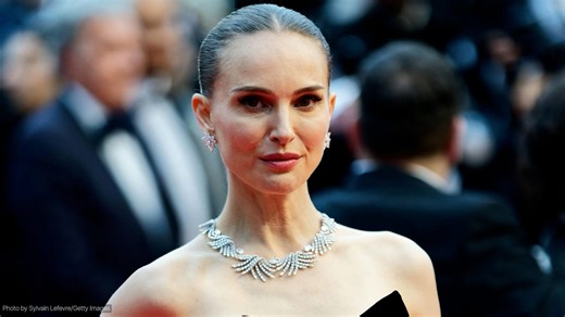 Portman calls out Oscars for snubbing female directors