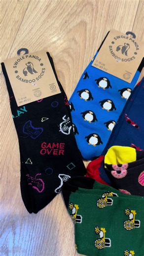 #ad Swole Panda 🐼 Wow just look at the fun designs Swole Panda 🐼 has at the moment. I love how the designs can match any personality. They are so comfort and fantastic quality. I think Steve has done a good job modelling them. Swole Panda 🐼 socks are: 🧦breathable, 🧦 moisture wicking 🧦 have thermo regulating properties Don’t forget use my code JENNIE10 for 10% off. What are you waiting for? @Swole Panda #swolepanda #bamboofashion #sustainblefashion #socksoftheday