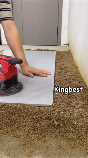 何宏军 on Instagram: "Tiles floor vibrator Product link in bio ☝️ WhatsApp 008615985883037 #vibrator#tiles #floor#tilesdesign #tilesmanufacturer #howto #vacuum#tensioner#tiling#tiler#amazongadgets #kingbest#Ghgate"