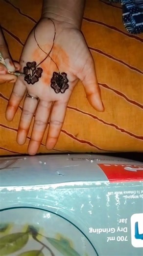 simple mehandi design