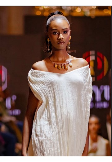#habeshatiktok #browngirl #model #runway #fashion @Afro Art Modeling Academy @LeyuGem&Jewelry @Hub of Africa Fashion Week AA