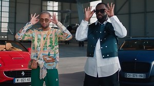 Clip "Best Life" : Naps et Gims en pleine kiffance à l'aéroport du Bourget