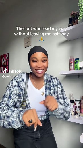 MRS Naomi Edo Song Praise and Worship