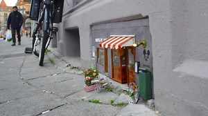 Watch: Mini mice architecture draws crowds in Sweden