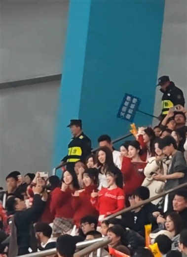 cheerleader dance 💃#entertainer #dance #cheerleader #teamwork