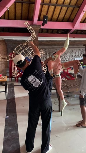 Pemuda lagi gabut #stkkdy #ogohogoh #ogohogohbali #ogoh_ogoh_bali #balikami #fyp #1947 #ogohogohbadung