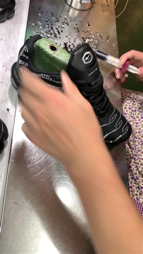 Air Max TN Sneakers: Wholesale Buying Guide