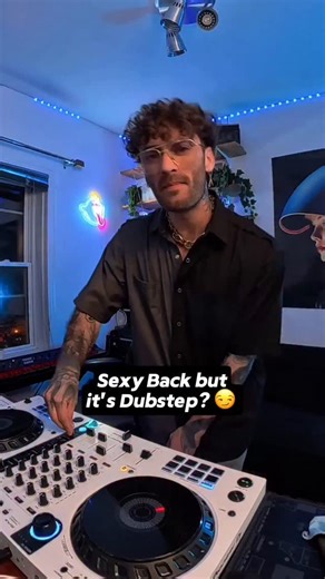 212 reactions · 18 shares | Bringing Sexy Back with @heyzmsc  Out on everywhere  #dubstep #remix #riddimdubstep #bassmusic #edm | WODD | Facebook