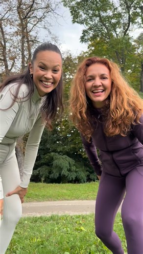 49K views · 215 reactions | Všechno nelepší @lelosi k 6 narozeninám!  Nám dvěma je s Lelosi do skoku už 5 let a pořád nás to s vámi ( i spolu ) baví! Přejeme i nadále spoustu těch, kteří stejně jako my jedou podle hesla: „Lelosi, už nic jiného nenosím”  Pro všechny takové jede narozeninový kód: „3FOR2” , se kterým máte třetí kus zdarma 朗 Platí do 12.10  … #happybirthday #6 #narozeniny #lelosi #spoluprace | Andrea Antony | Facebook