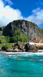 🏝️🌊 Discover the enchanting landscapes of Rurutu, where adventure meets tranquillity! From riding horses along pristine beaches to witnessing the majestic whales up close, every corner of this island is filled with awe-inspiring beauty. Rurutu is one of the best spots in the world for whale-watching, with humpback whales visiting its warm waters from July to November 🐋🌿 📸: @yael_invest_life #LoveTahiti #TheIslandsofTahiti #PacificIsland #TropicalIsland #IslandParadise #TravelGoals #Wanderlu