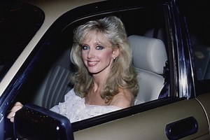 Stunning '80s Soap Opera Star, 75, Is Unrecognizable in Recent Outing