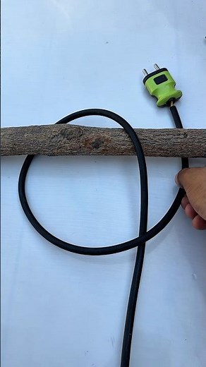 Genius Hack - How To Remove A Pinched Cable !