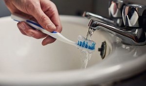 Queen of Clean reveals how she cleans her toothbrush