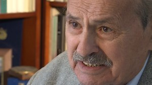 👁𝙼𝚊𝚐𝚢𝚊𝚛 𝚜𝚣𝚎𝚖𝚖𝚎𝚕👁 Mint ahogy azt már korábban írtuk, a mai Hogy volt-ot 16.05-től a Magyar szemmel, ahogyan Chrudinák Alajos látta a világot c. portréfilm helyettesíti. A legendás külpolitikai újságíró, televíziós, Chrudinák Alajos 2 hónappal ezelőtt ült kameránk elé, hogy meséljen életéről, hivatásáról és arról, hogy kiből lehet jó tévés szakember. A portréfilmben archív részletek segítségével is megelevenednek a közel három és fél évtizedes pályafutás legemlékezetesebb pillanatai