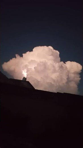 Satisfying Clouds #asmr #cloudbrust #cloudasmr