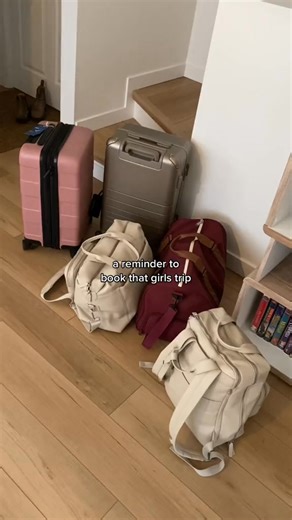 GIRLS TRIP!! #girlsweekend #ontariotravels #weekendgetaway | Care with Kate