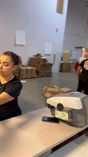 Delivery companies are hiring new drivers and couriers for daily routes. No English or experience needed — full training is provided. Transport is arranged by the company, and you can choose between a car or a bike. Stable work, fair conditions, and above-average pay. Tap “Learn more” to see which delivery jobs are available now. | Global Job Network