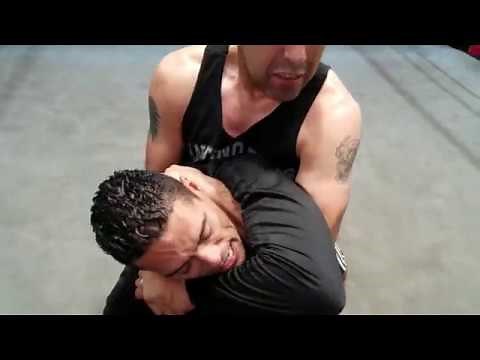 How to do the Cobra Clutch