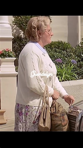 Getting her bag snatched on the street and see what she does? #fblifestyle #highlights2025 #everyoneシ゚ #viralreelschallenge2025viralreelschallengejaiviralreelschallengeviralreelschallenge #nonfollowersviewers #fypviralシ #foryoupageシ #followersreels #EVERYBODY #followersシ゚ | Gwindelyn Bauga