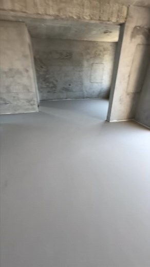 Demonstration of the application process and drying effect of 4cm thick gypsum-based self-leveling compound. | House Painting