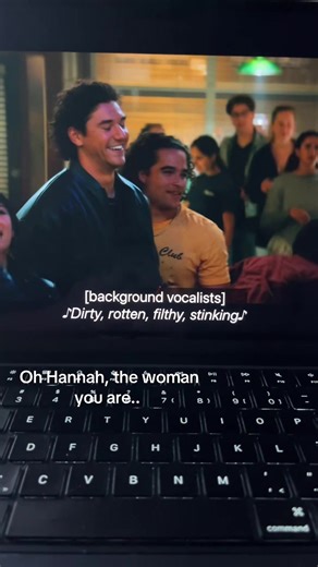 This moment is everything. #offcampus #thedeal #primevideo #relatable #booktok