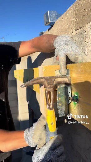 Transformation Maison : Toit Plat en OSB et Muralière