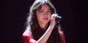 Olivia Rodrigo's Song "1 Step Forward, 3 Steps Back" is Filled with Taylor Swift References