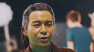 【Expedia X 旅遊達】 神Deal俠侶電視廣告製作特輯 神Deal俠侶廣告幕後大揭秘，達哥第一次做森林之王神deal; 周俊偉第一次試古裝造型; 仲有Vivi 想去終南山旅行？！ 必睇最後，達哥呼籲人地記得試下佢呢隻good deals喎... | Expedia