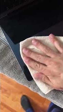 Cómo limpiar la pantalla de tu Laptop. #technology #tips #laptop #macbook