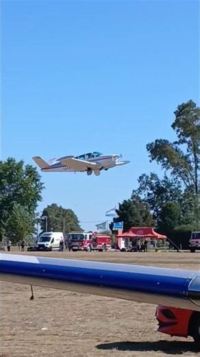Beechcraft B35 Bonanza LV-CKM
