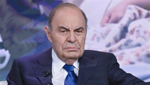 Bruno Vespa su tutte le furie a Porta a Porta, il conduttore urla contro gli ospiti Serracchiani e Cerno