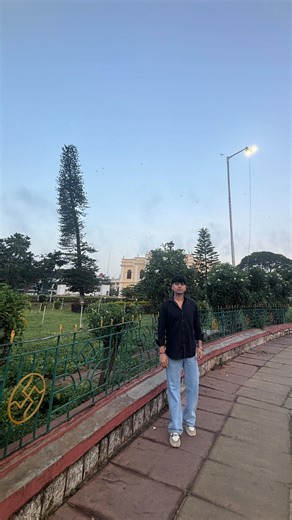 Sam on Instagram: "why not 😴 - - follow for more:- @extroverthub - [editor, content creator, capcut tutorial, video editing, mobile editor, editor life ] - - #fyp #capcuteditor #reels #editing #contentcreation explore followformore share mobileediting editor mentality videoediting mindset"