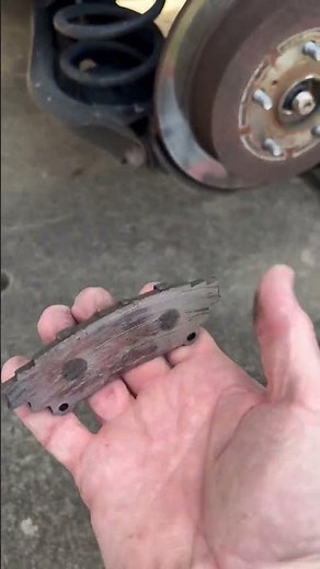 Toyota Highlander badly worn brake pads! Replace