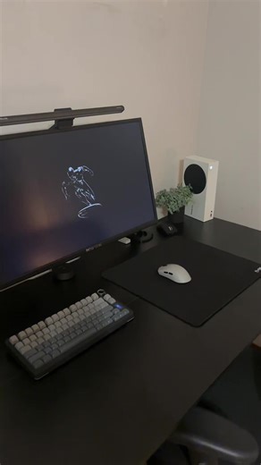 best xbox comp setup?? #techtok #fyp #setup #xboxcomp #minimalist drop a follow if you like my setup 🖤