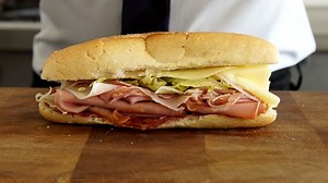 The Ultimate Hero Sandwich Is All In The Assembly - video Dailymotion