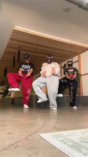 Rodriguez Family | “Twerk” ;) @analisseworld @rafirod_ @katttrod_ Dc : @theorlandolucas | Instagram