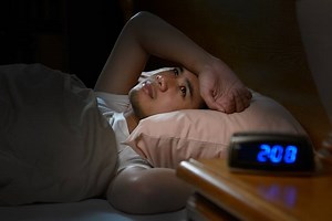 Los smartphones y el insomnio: ¿por qué lo causan y cómo podemos evitarlo?