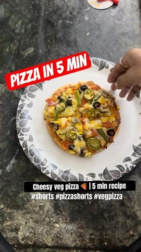 Homemade Veg extravaganza Pizza 🍕 | 5 min recipe #shorts #pizza #vegpizza #cookingreels #foodshorts