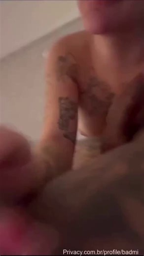 RT @privacyeonlyfan: Mirella | BadmiCompilado de sentadas e siririca da MC Mirella, essa cachorra é uma delicia, impossível não gozar par…