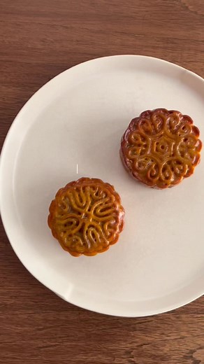 Traditional Mooncake Recipe: How to Make 🥮