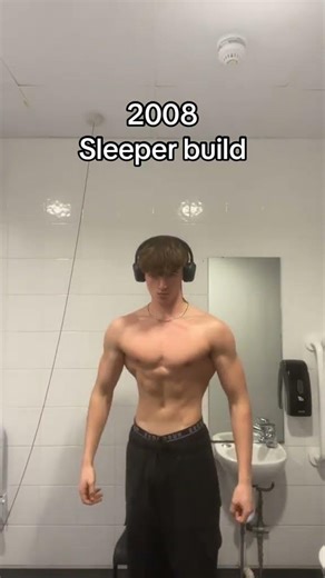 Sleeper build? #gym #aesthetics #sleeperbuild Gymshark #Shorts #sean__edwards