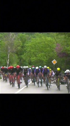 Massive crash on stage 2 of the Giro d'Italia #dangerous #gopro4k #cycling #traffic #girodeitalia