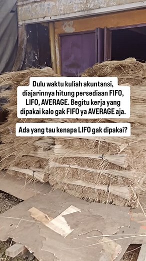 Amrina Yulfajar | Accounting Hack on Instagram: "Alasannya karena LIFO tidak mencerminkan nilai yg fair dari persediaan di neraca (fair value) dan lagi jika pakai LIFO bisa membuat nilai persediaan terlalu rendah, dampaknya laba jadi terlihat lebih kecil (karena HPP nya tinggi memakai harga baru) Fyi, di jaman serba otomatis ini, kita belajar langsung pencatatan persediaan di software accounting accurate yuk?? Yg pasti hanya pakai perhitungan FIFO dan AVERAGE aja. Acaranya Sabtu pagi, 11 Oktober